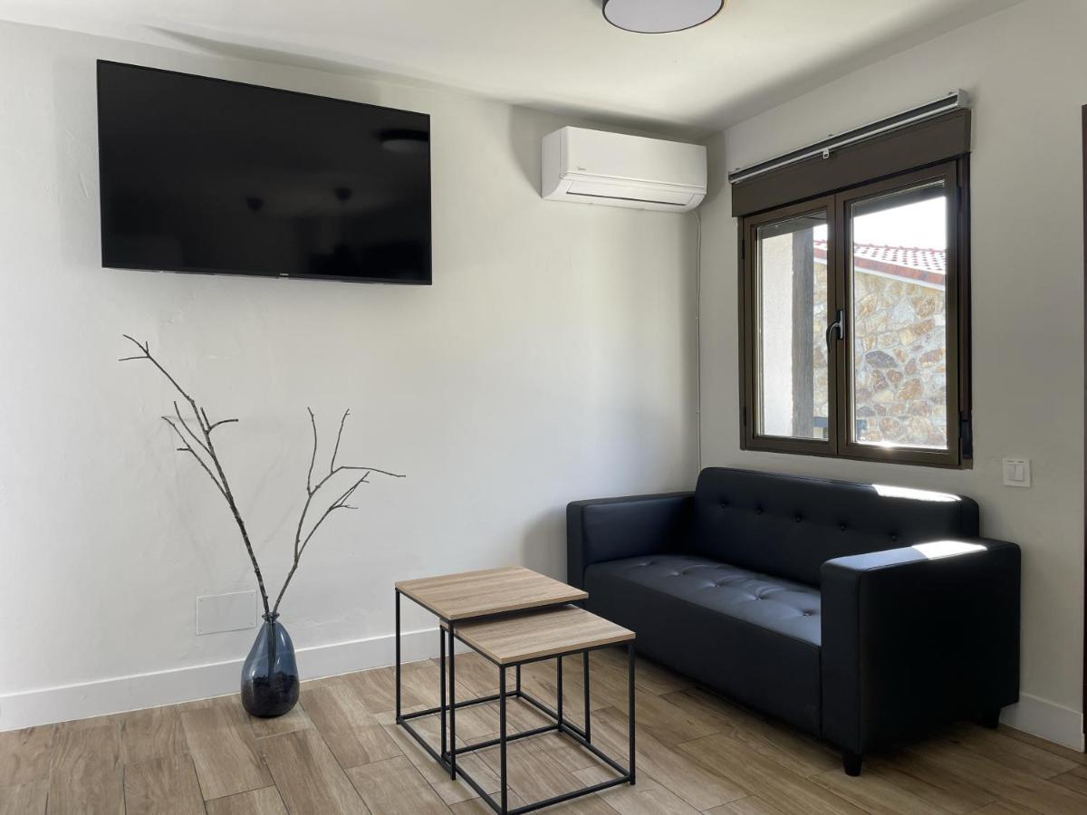 Apartamentos Los Pocillos Gargantilla del Lozoya Eksteriør bilde